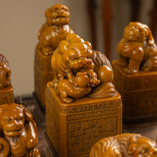 清 寿山石雕瑞兽钮鸳锦云章一组 商品图2