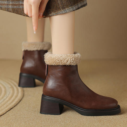 冬季新款，粗跟真毛全羊羔毛短靴LD-6641 商品图2