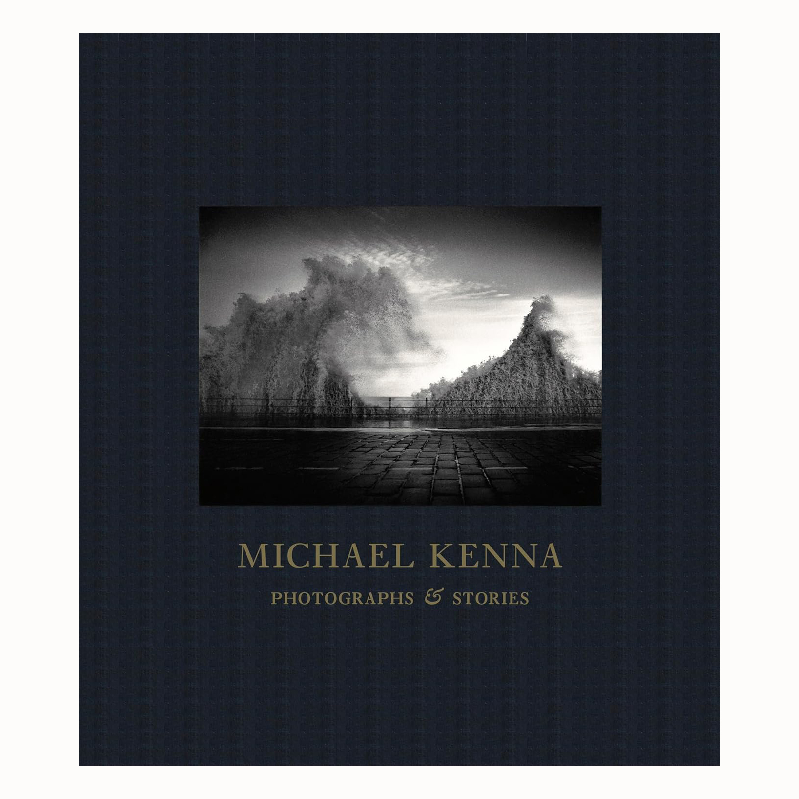 【现货】Michael Kenna：Photographs and Stories，迈克尔·肯纳：摄影与故事