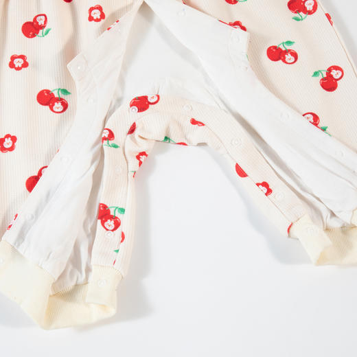 贝贝怡童装婴儿针织前开连体衣女宝宝樱桃印花哈衣春秋款宝宝上衣ZB3CL003 商品图6