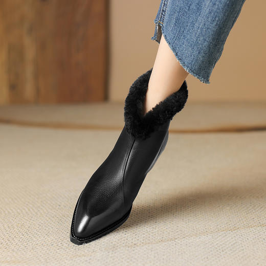 冬季新款，尖头真皮粗跟短靴YT-939-16 商品图6