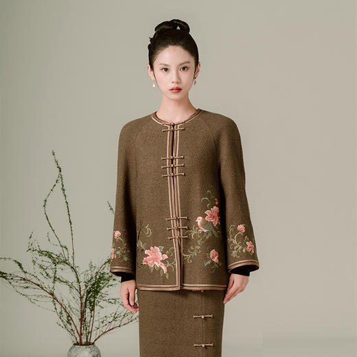 荷言HEYEN明堂咖啡色棕色格纹毛呢刺绣苏绣上衣外套旗袍新中式高级定制 商品图1