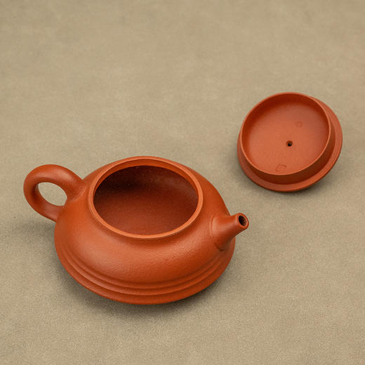 《小鱼欢壶》吴幼波 正高级工艺美术师（研究员级高级工艺美术师）、实力派中青年紫砂艺术家 商品图2