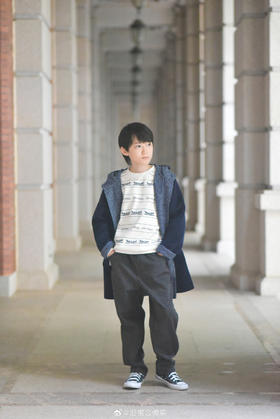 #街头复古摩登穿搭get