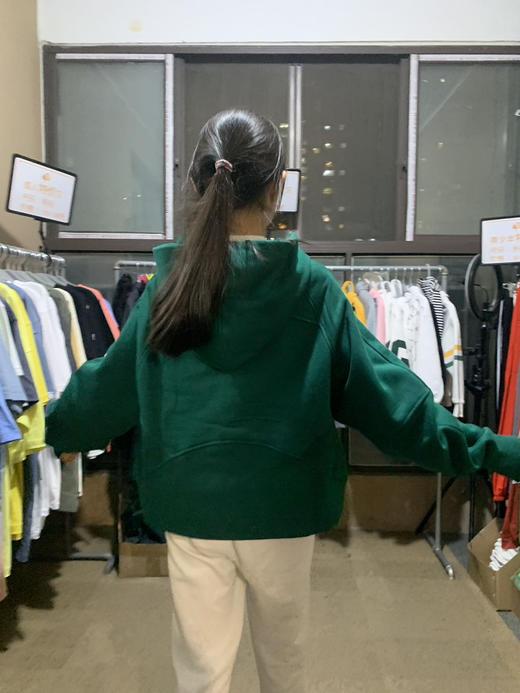 【捡漏】更新库存 LU家 薄绒 半拉链卫衣  每色都好看 商品图6