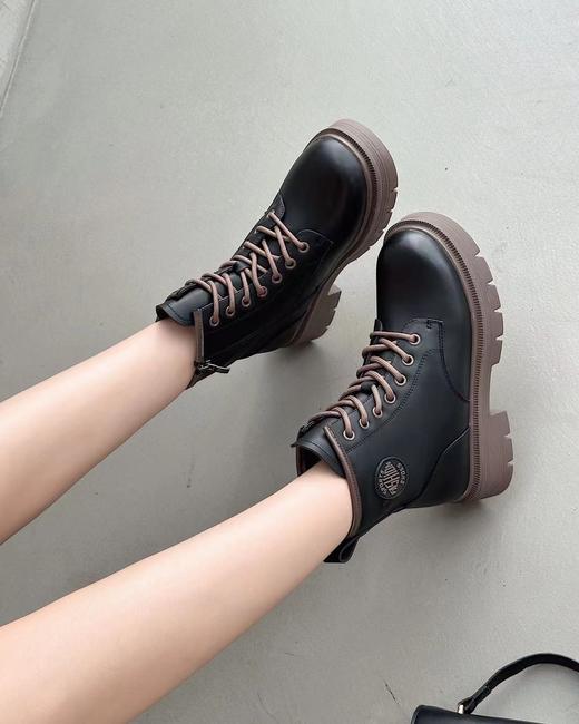 新品女士加绒细带厚底马丁靴798B35529 商品图4