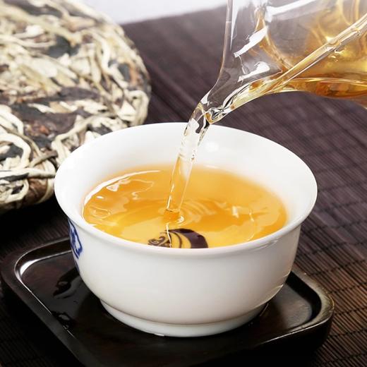 【德润祥】 2019年月光白 精品白茶 300g/饼 商品图2