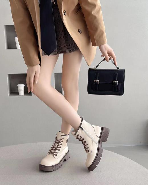 新品女士加绒细带厚底马丁靴798B35529 商品图3