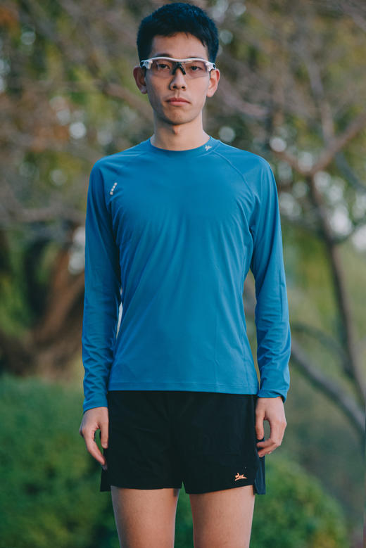 健牧 ‎起跑 男士跑步长袖T恤 商品图0