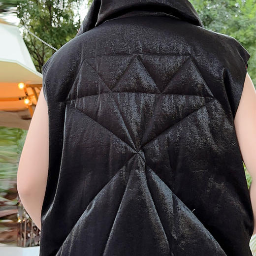 SAINT L’UCK/圣媛女装 时尚休闲双色羽绒马甲SA319R61 商品图4