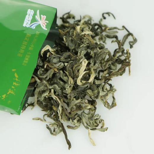 【八桂凌云】广西百色 老树绿茶180g 茶叶礼盒装 商品图4