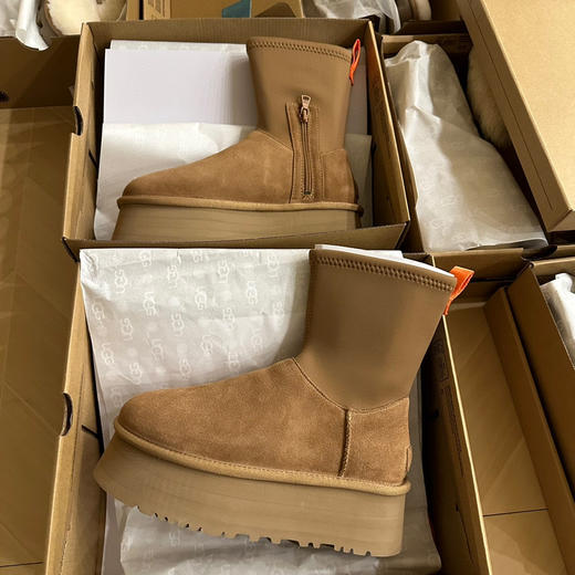 发货实拍📦
320🉐️
铅笔靴 /最近的热门款 商品图1