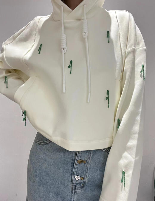 勺子吊坠连帽短卫衣 商品图0