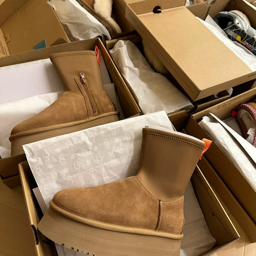 发货实拍📦
320🉐️
铅笔靴 /最近的热门款 商品图5