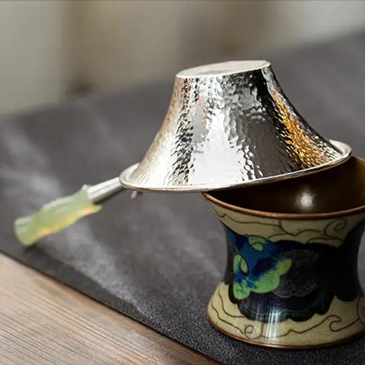 臻宝堂-银龙岫玉纯银茶漏 商品图2