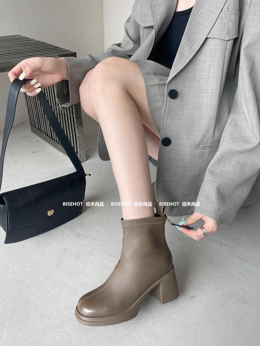 新品女士加绒粗跟防水台矮靴962B35526（W） 商品图1