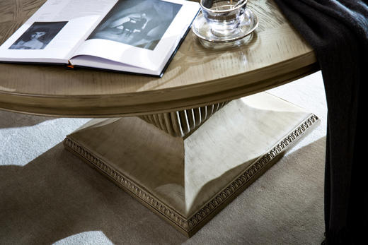 Bolera 圆餐桌 商品图4