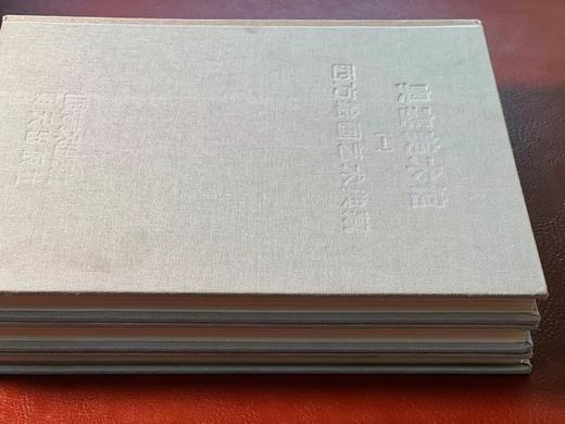 《西方绘画艺术典藏：奥赛美术馆》，布面精装全三册，[法]罗伯.罗森布伦著，台湾阁林图书公司供版，山东美术出版社1996年版，定价1480，售价268元。 商品图1