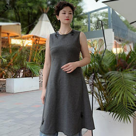 SAINT L’UCK/圣媛女装秋季中长款无袖纯色连衣裙SA319L08