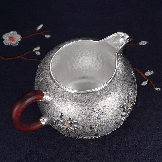 子佩集S990银【君子爱莲】提梁壶小茶壶公道杯摆件茶具套装【HY001】【HY002】【HY003】原创作品2311 商品图13