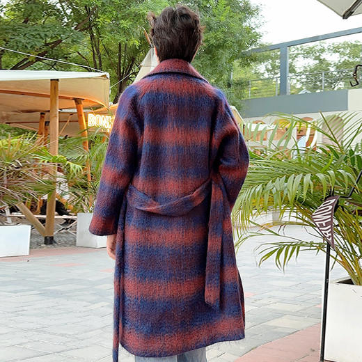 圣三利女装 气质优雅渐变条纹中长款毛呢翻领大衣SL1931176 商品图2