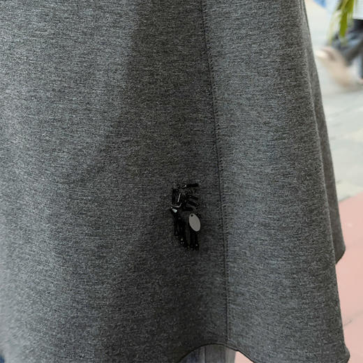 SAINT L’UCK/圣媛女装秋季中长款无袖纯色连衣裙SA319L08 商品图4