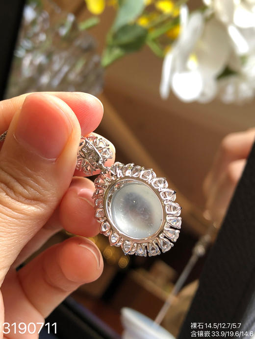 3190711，蛋面吊坠。具体价格微信咨询 商品图5