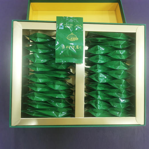 【八桂凌云】广西百色 老树绿茶180g 茶叶礼盒装 商品图1