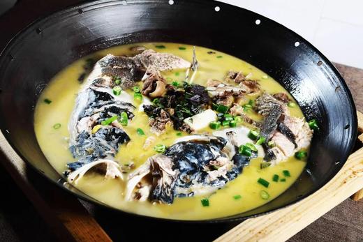 荆沙青椒炖鱼头520g/袋 商品图1