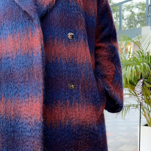 圣三利女装 气质优雅渐变条纹中长款毛呢翻领大衣SL1931176 商品图3