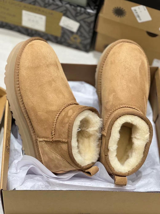 发货实拍📦
238🉐️
3CM厚底周冬雨 商品图1