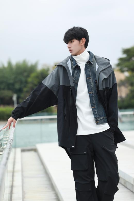 S335875134拼接休闲风衣 商品图3