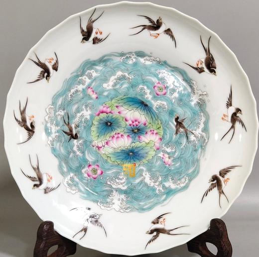 清代乾隆春燕图菊花盘 商品图0