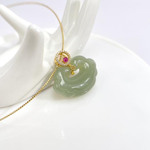 S925和田玉平安锁吊坠 商品图0