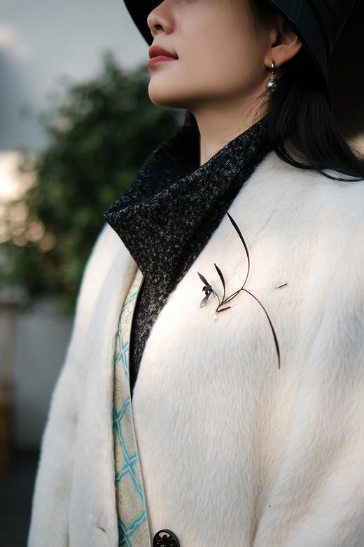 花痴特别定制私享「兰花胸针」中国传统非遗手工渐变缠花兰花胸针 可自行DIY兰叶造型 高雅灵动中式雅韵  助力花粉秋冬新中式穿搭！（少量现货） 商品图14