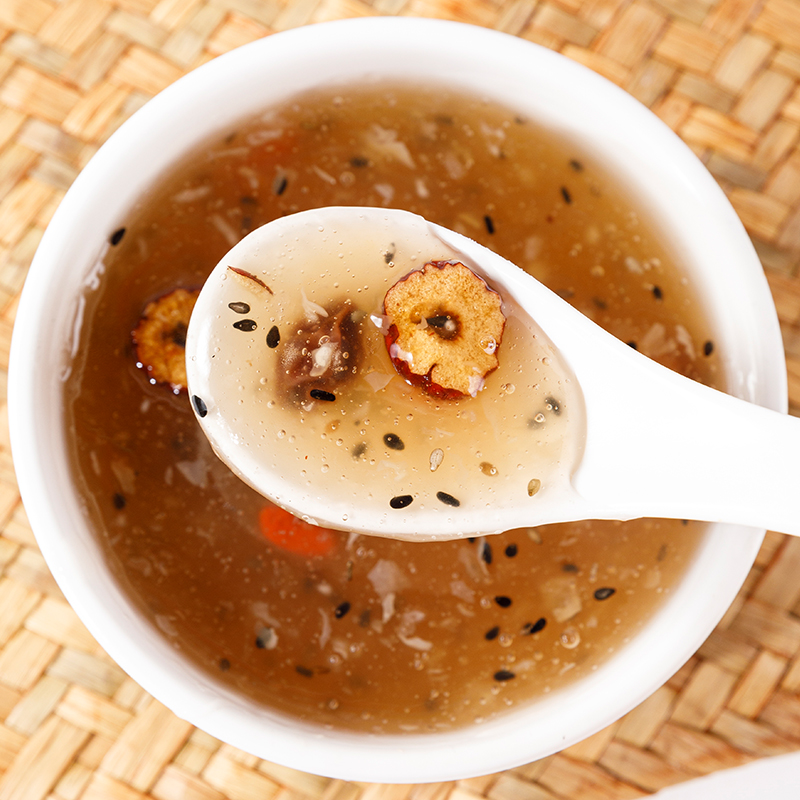【燕窝红枣坚果银耳羹】清香怡人，细腻爽滑，自然本味，更安心