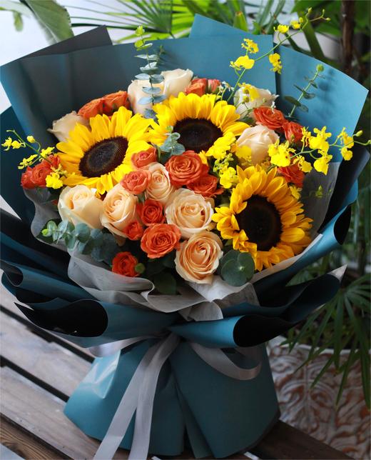 金色阳光 向日葵香槟玫瑰花束你是我的心之所向 商品图1