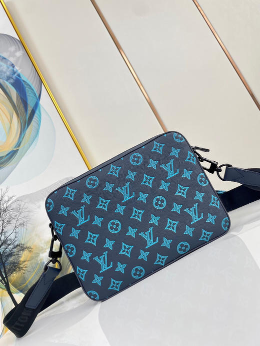 秋冬特惠💰980 原单LV M46604 尺寸：25×18.5×7cm TRIO 全皮邮差包 商品图2