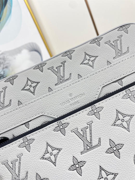 秋冬特惠💰980 原单LV M46603 尺寸：25×18.5×7cm TRIO 全皮邮差包 商品图5