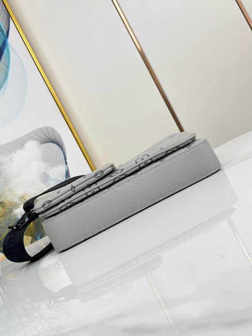 秋冬特惠💰980 原单LV M46603 尺寸：25×18.5×7cm TRIO 全皮邮差包 商品图3