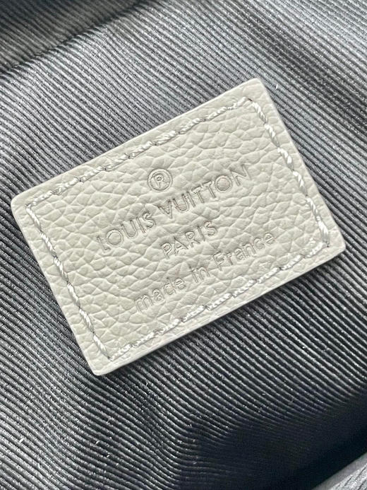 秋冬特惠💰980 原单LV M46603 尺寸：25×18.5×7cm TRIO 全皮邮差包 商品图8
