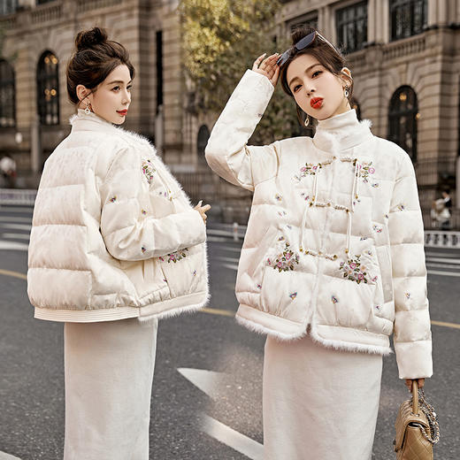 冬季新款，盘扣刺绣羽绒服女拼接真毛羽绒服外套HR-YQH9939 商品图3