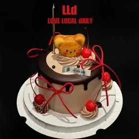 复古樱桃小熊巧克力脆脆（樱桃只是装饰） · 奶油蛋糕