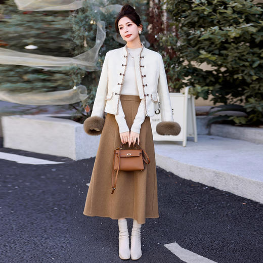 冬季新款，袖毛真毛可脱卸小香白鸭绒羽绒气质套装HR-LMJY8828 商品图4