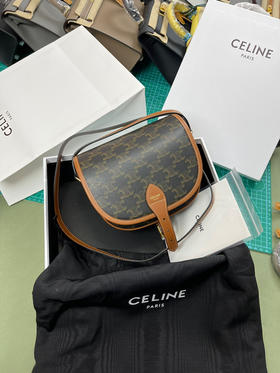 Celine 马鞍包