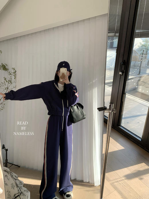 Read Nameless /藏青色樱桃加绒套装 商品图3