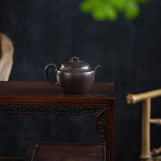 龙德堂陶艺 徐飞制 《遒劲》原矿紫泥 270cc 库存请咨询客服 商品图2