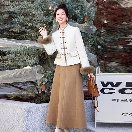 冬季新款，袖毛真毛可脱卸小香白鸭绒羽绒气质套装HR-LMJY8828 商品图5