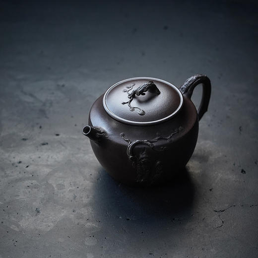 龙德堂陶艺 徐飞制 《遒劲》原矿紫泥 270cc 库存请咨询客服 商品图1