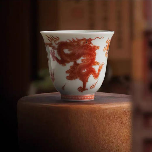 嘉德文创 | 青花矾红双龙戏珠主人杯 商品图5